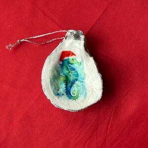 Seahorse Ouster Shell Ornament with Silver Accents